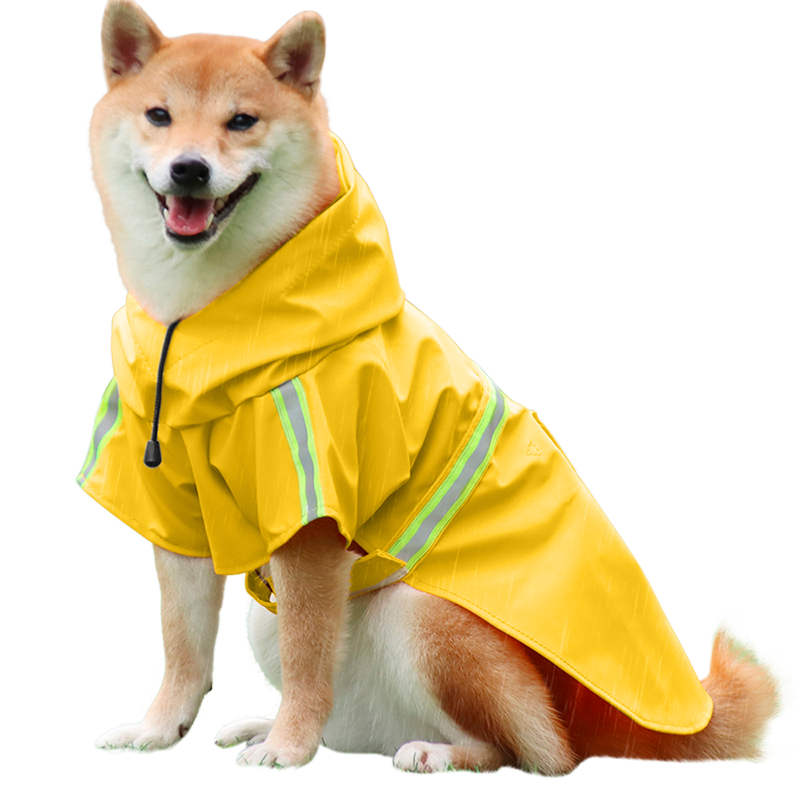 Wodoodporna Peleryna Przeciwdeszczowa dla Psa z Odblaskową Taśmą Shiba Inu w wodoodpornym żółtym płaszczu przeciwdeszczowym z odblaskowymi paskami, łatwe paski do zakładania na spacer.